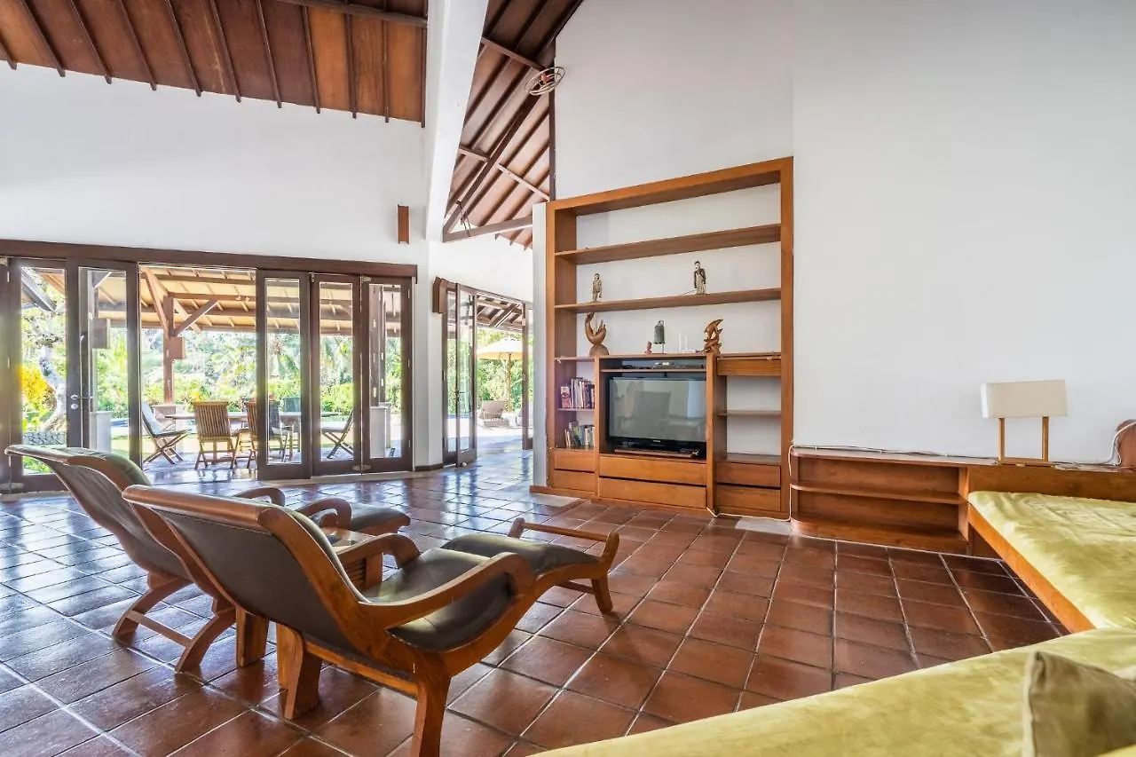 Tirta Tawar Villa Ubud 0*,